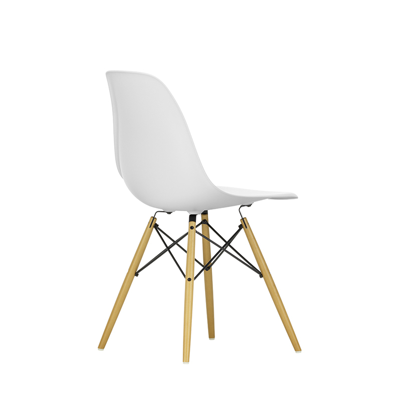 Chaise EAMES PLASTIC CHAIR DSW érable nuance de jaune Cotton white RE VITRA